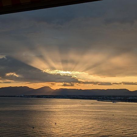 Bahia Apartamento Sobre El Mar Salou Kültér fotó