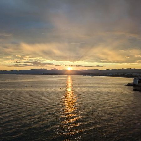 Bahia Apartamento Sobre El Mar Salou Kültér fotó